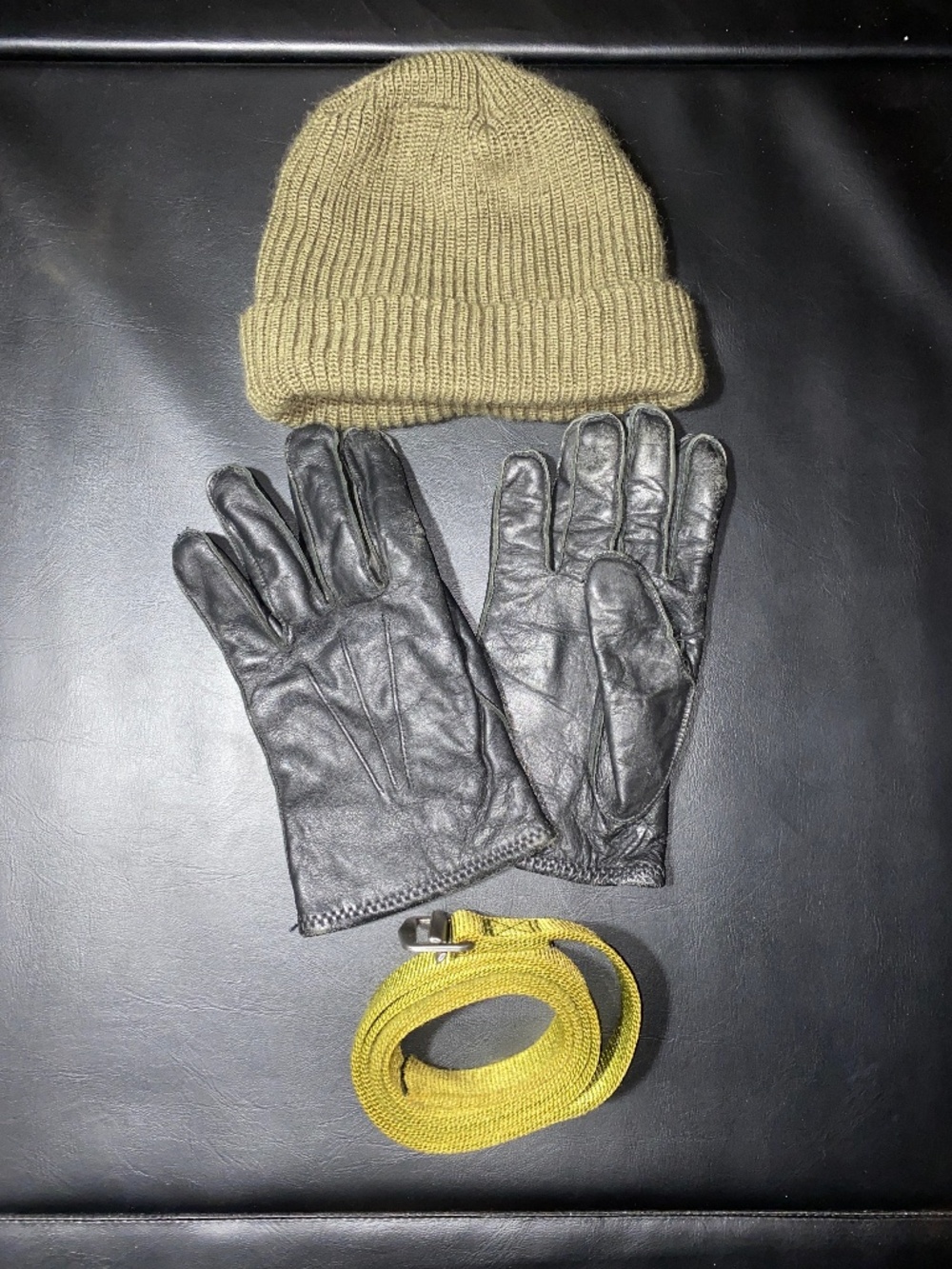 Men's Logistik Leather Gloves Size 9 (Medium) And Green Hat And Green Belt Combo